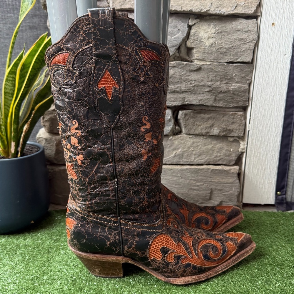 Corral Brown Embroidered Women’s Western Boots - Picture 2 of 10